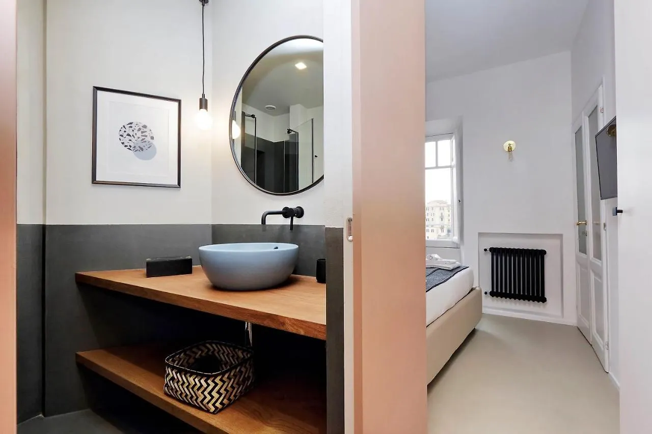 Apartment Ych-Bright Penthouse Near Colosseum Rome