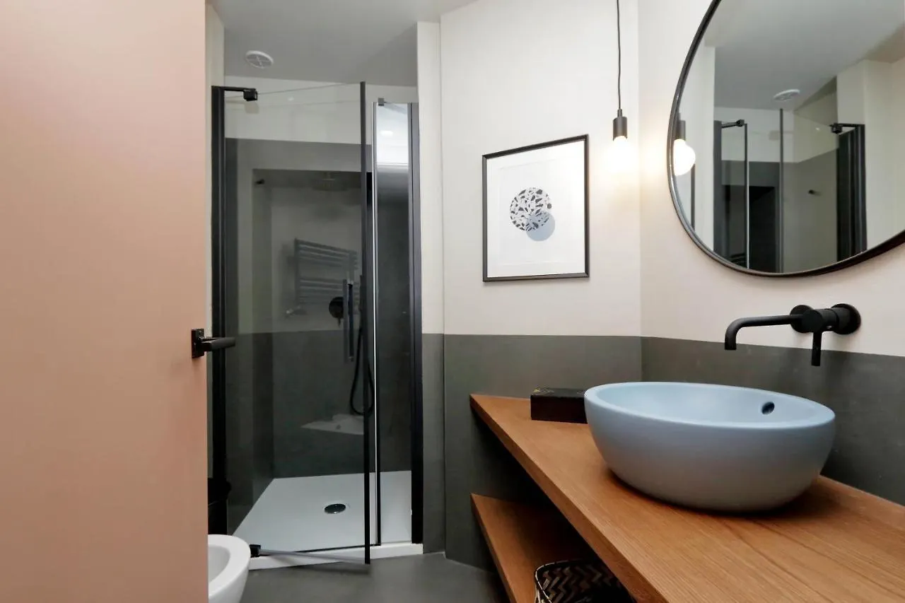 Ych-Bright Penthouse Near Colosseum Rome Apartment