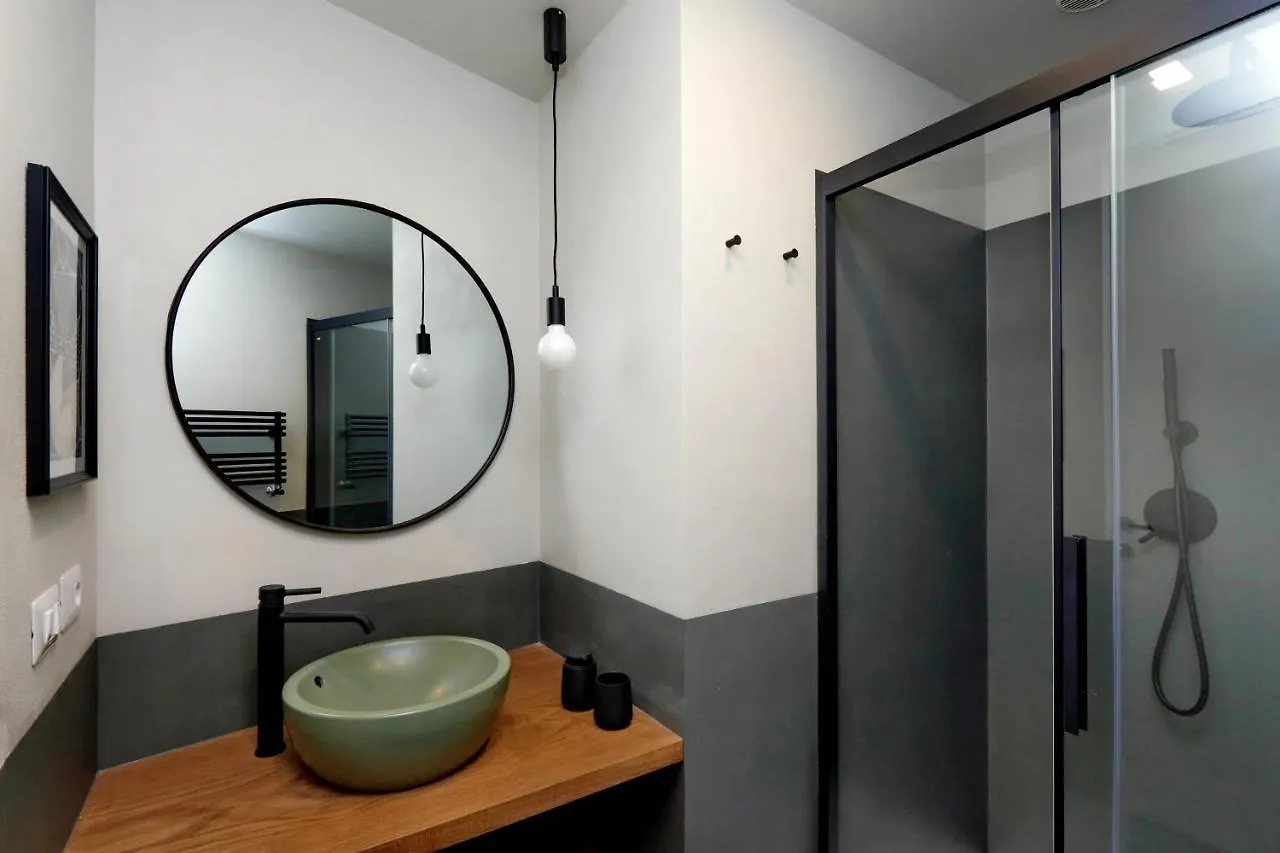 Ych-Bright Penthouse Near Colosseum Rome