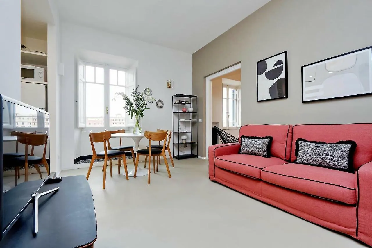 Apartment Ych-Bright Penthouse Near Colosseum Rome Italy