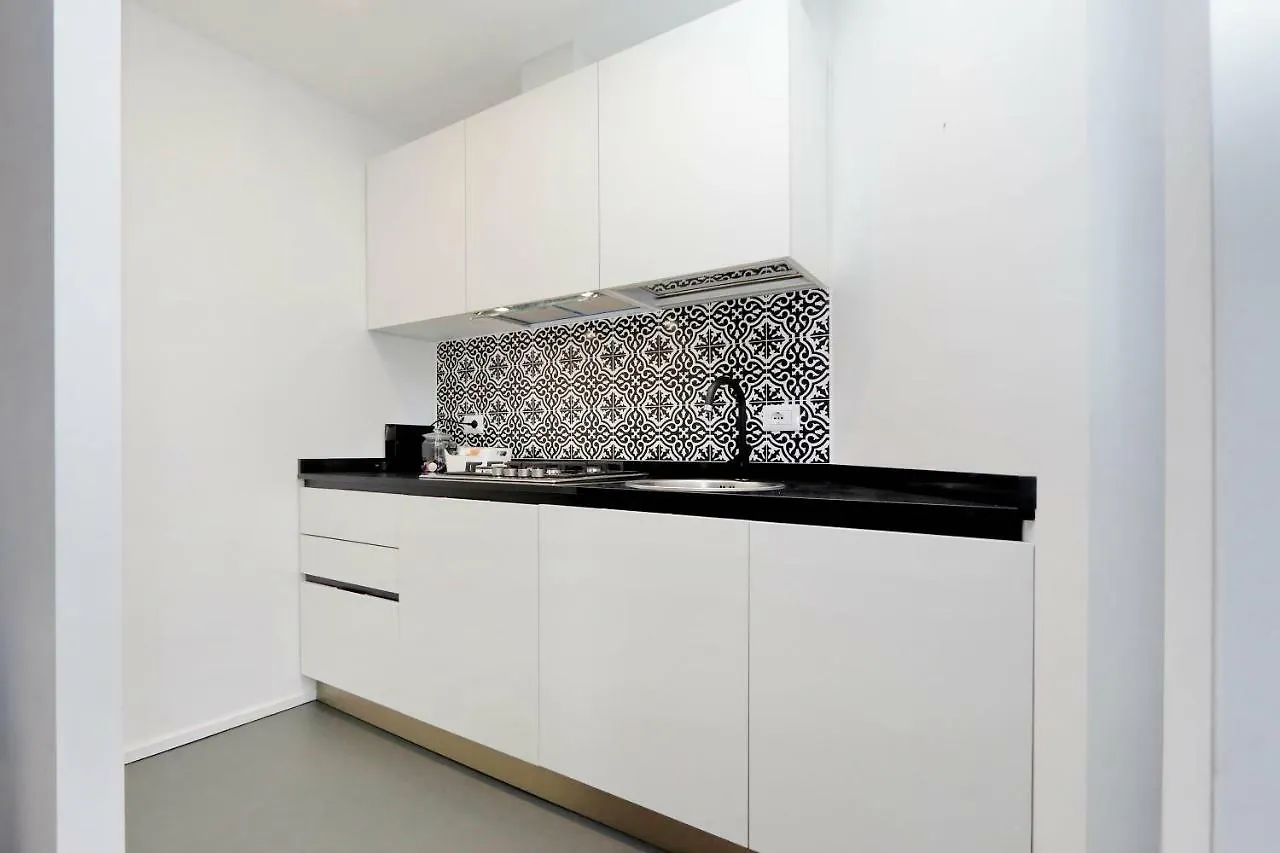 Ych-Bright Penthouse Near Colosseum Rome